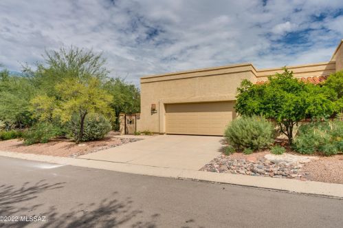 1035 Camino Diestro, Tucson AZ 85704-7694 exterior