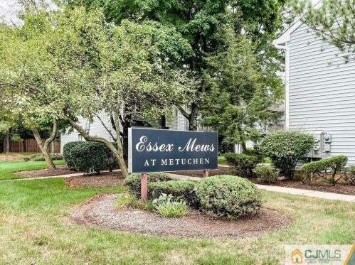 165 Essex Ave, Metuchen NJ  08840-2259 exterior