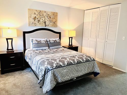 6102 Prt Ave, Milwaukee WI 53223-4118 exterior