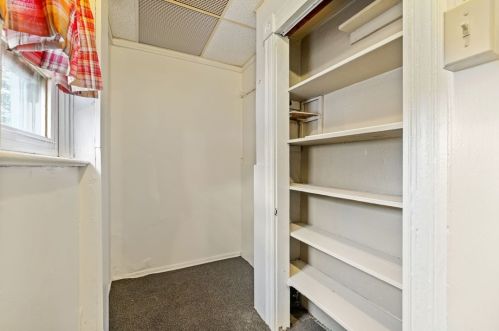 38 Minooka St, Pittsburgh PA 15210-3503 exterior