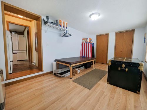 5 Dawn Dr, Concord NH 03303-2050 exterior