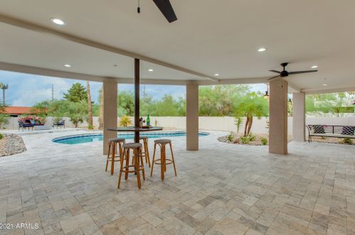 9919 47th Pl, Phoenix AZ  85028-4242 exterior