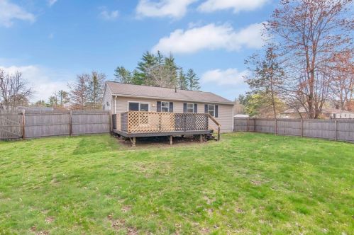 105 Joan St, Springfield MA  01129-1533 exterior