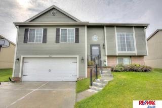 7408 76 Ave, Omaha NE  68128-2584 exterior