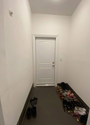 2234 California, Chicago IL 60645-3009 exterior