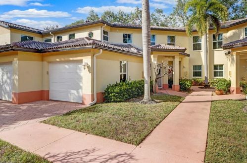 200 Diamond Cir, Naples, FL 34110-1311