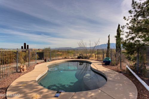 4170 Calle Dos, Green Valley AZ 85622-5333 exterior