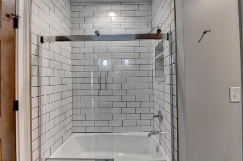 1311 Bridgewater Walk, Lithonia GA  30078-2086 exterior