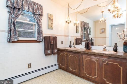 2101 Givenswood Dr, Fallston MD 21047-1426 exterior