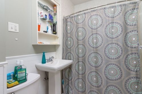 17 Bedford St, Quincy MA 02169-1902 exterior