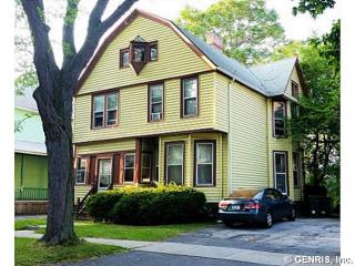 34 Augustine St, Rochester, NY 14613-1425