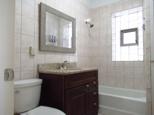 5234 Montrose Ave, Chicago IL 60634-1409 exterior