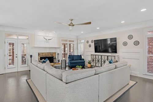 1021 Madeline Ln, Atlanta GA  30350-4024 exterior