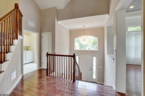 47 Baxter Ln, Town Center NJ  07052-1430 exterior