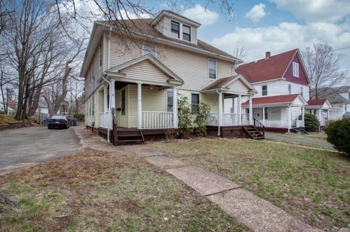 172 Maple St, Manchester, CT 06040-6106