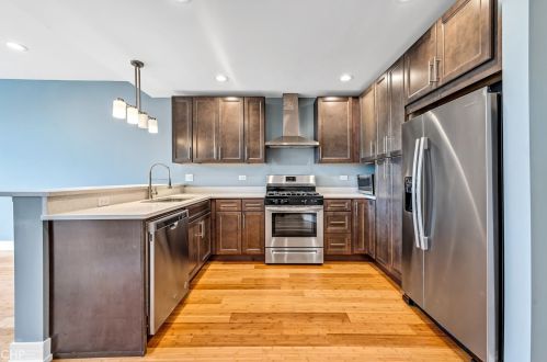 3416 Chicago Ave, Chicago IL 60651-4033 exterior