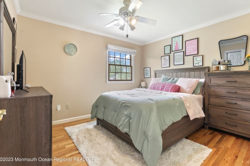 3 Georgian Bay Dr, Morganville NJ 07751-1352 exterior