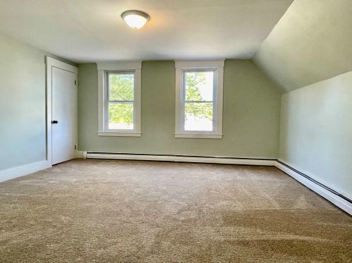 9 Washington St, Concord NH 03301-4172 exterior