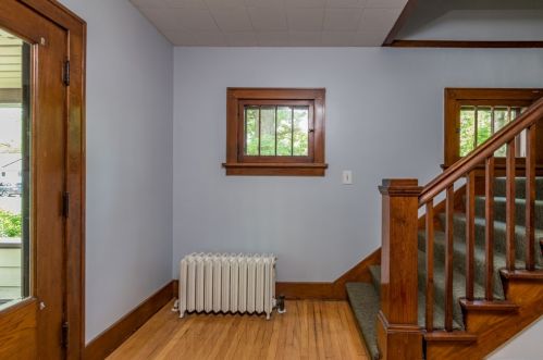 325 Jackson St, Waukegan, IL 60085-6339