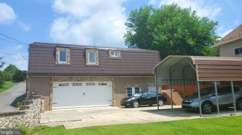 114 Chestnut St, Slatington, PA 18080-1509