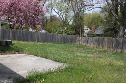 1620 Marshall Ave, Rockville MD  20851-1455 exterior