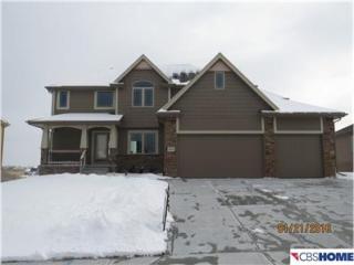 6817 Park Crst Dr, Omaha NE  68133-2114 exterior