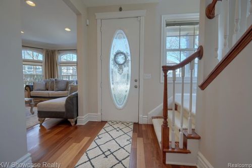 966 Smith Ave, Bham MI  48009-4709 exterior