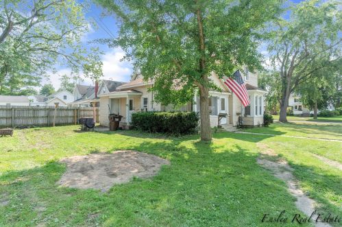 319 Liberty St, Belding, MI 48809-1627