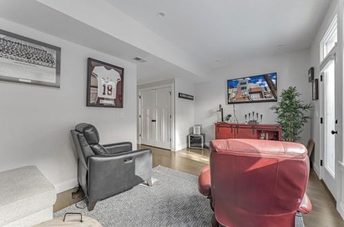 244 Alpine Ave, Pittsburgh PA  15212-4077 exterior