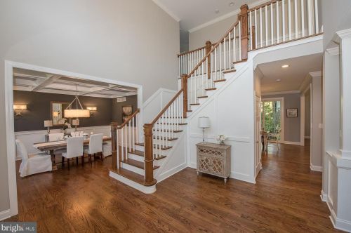 323 Abbey Rd, Berwyn PA 19312-1830 exterior