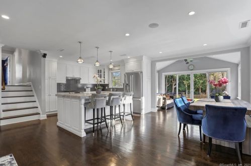 40 Easton Rd, Westport CT 06880-2215 exterior