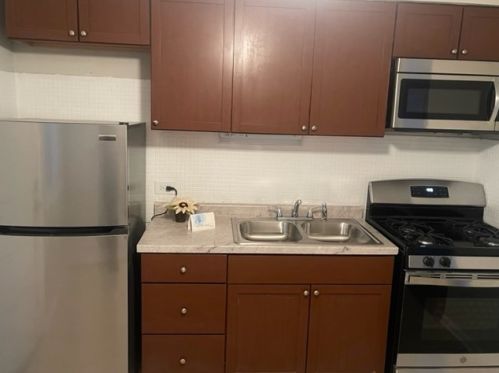 2031 111th St, Chicago IL 60643-4027 exterior