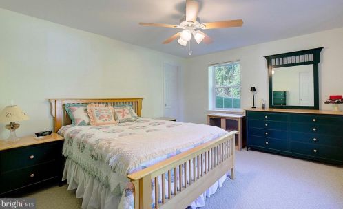 831 Alameda Dr, Huntingtown MD 20639-9510 exterior