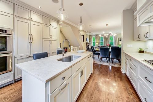 1032 Crosby St, Chicago IL  60610-2404 exterior