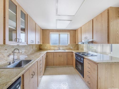 1986 Paula Dr, Honolulu HI  96816-3940 exterior