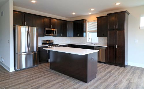 8437 Westminster Dr, Sturtevant, WI 53177-2892