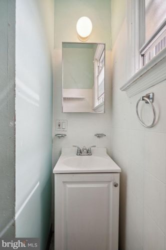 2445 Cumberland St, Philadelphia PA 19125-3107 exterior