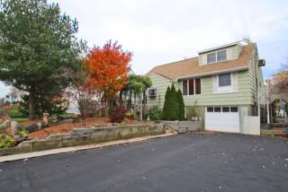 95 Jefferson St, Metuchen, NJ 08840-2841