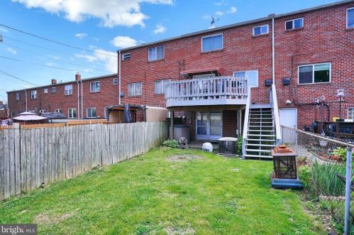 839 Hilton Dr, Lancaster PA  17603-5835 exterior