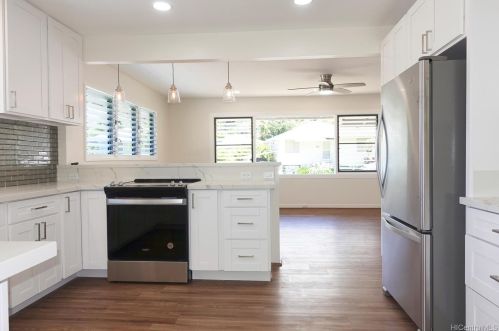 2537 Ahekolo St, Honolulu HI  96813-1109 exterior