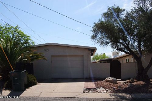 6042 Eastland St, Tucson, AZ 85711-4638