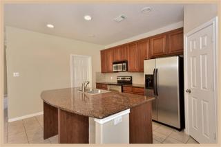 19 Spinning Wheel Cir, Spring TX  77382-1445 exterior