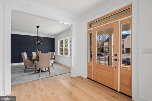 5805 Beech Ave, Bethesda MD  20817-3407 exterior