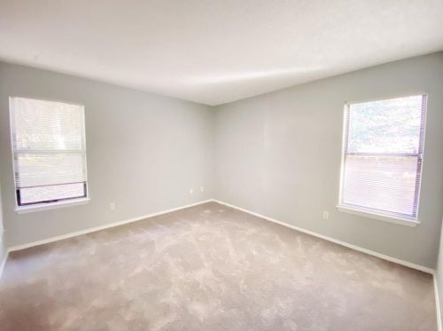 1502 Huntingdon Chase, Atlanta GA  30350-4931 exterior