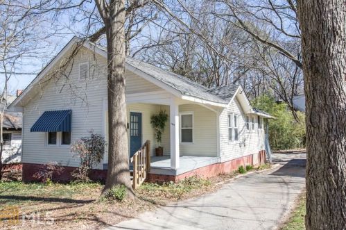 1069 Hemphill Ave, Atlanta GA 30318-5441 exterior