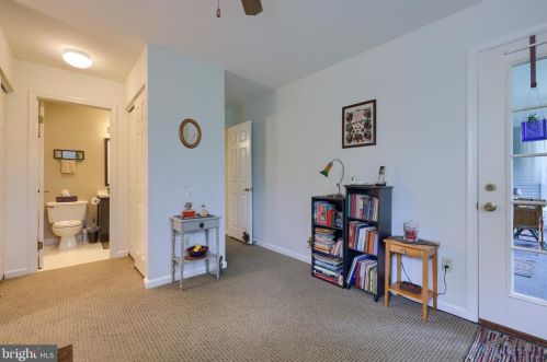 104 Country Pl Dr, Lancaster PA 17601-1775 exterior