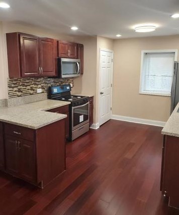 10412 Vernon Ave, Chicago, IL 60628-2950