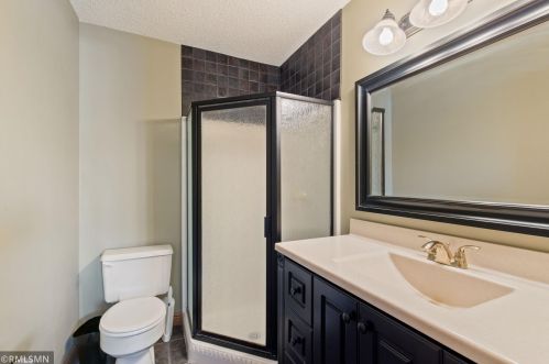 1058 Briar Crk Rd, Saint Paul MN 55123-1515 exterior