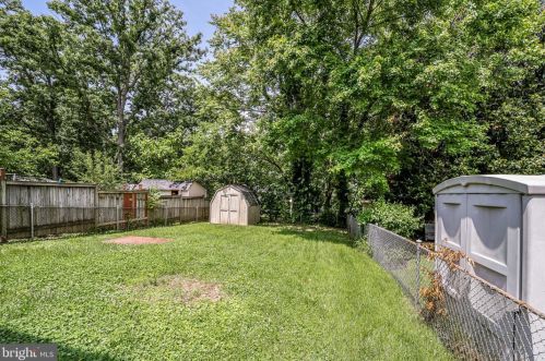 6928 Westhampton Dr, Alexandria VA 22307-1528 exterior