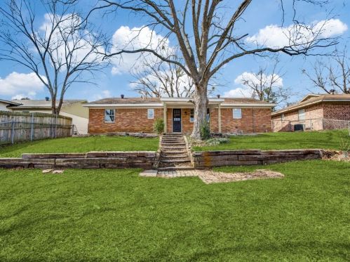 204 Ross Ave, Denison TX 75020-3648 exterior